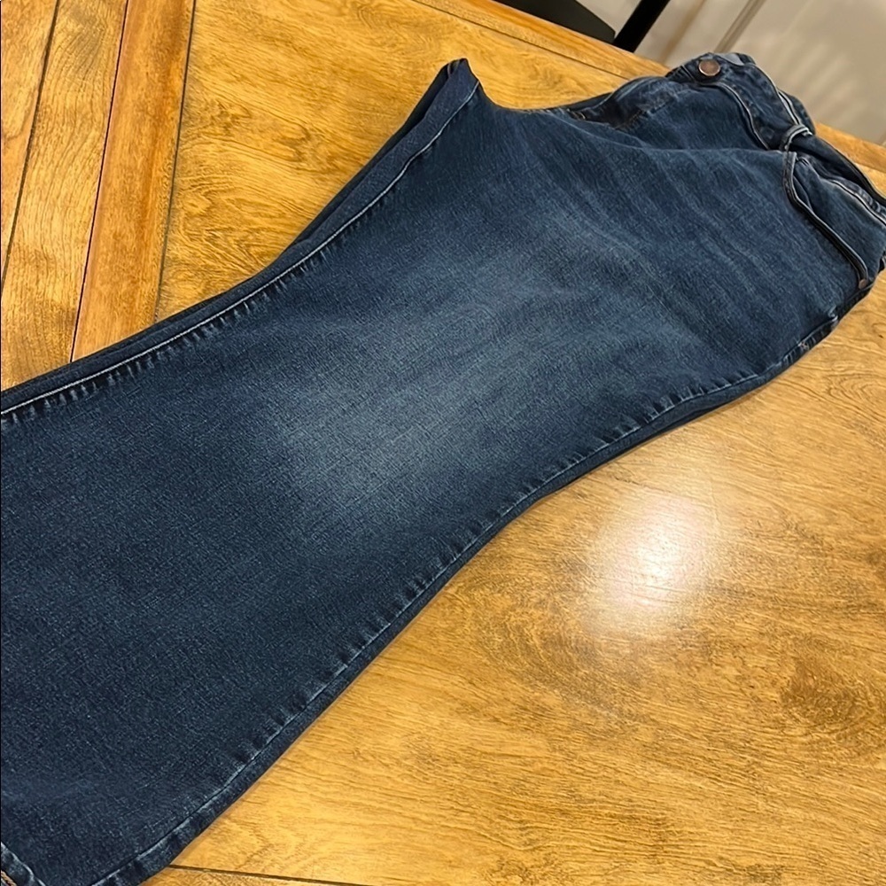 a.n.a. High Rise Flare Jeans